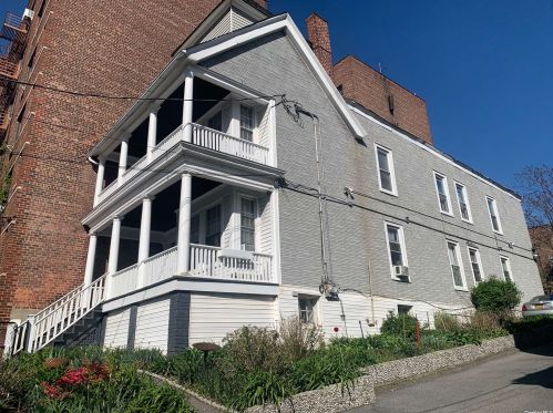 2662 Bainbridge Ave, Bronx, NY 10458-4002