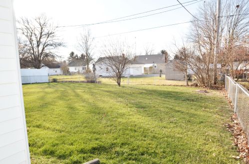 425 Geron Dr, Springfield OH 45505-2803 exterior