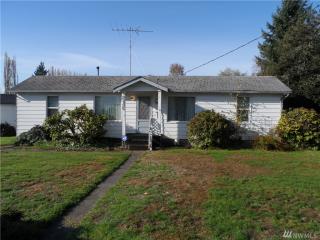 818 21st St, Puyallup, WA 98371-3946