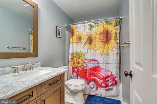 289 Packett Dr, Charles Town WV  25414-5099 exterior