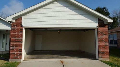 13168 Skyline Dr, Conroe, TX 77318