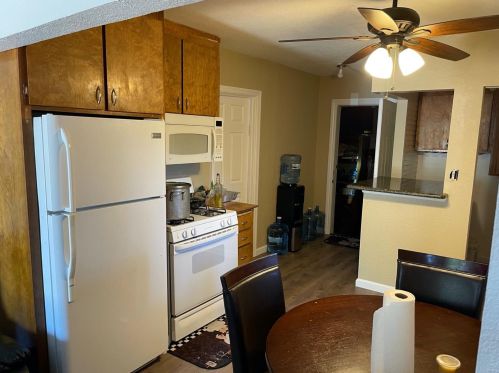 2103 Robertson Rd, Modesto CA  95351-3434 exterior