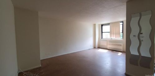 920 Metcalf Ave, Bronx NY  10473-4007 exterior