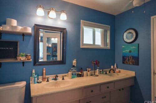 11425 205th St, Lakewood CA  90715-1268 exterior