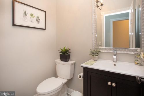 1800 Celeste Dr, Belmar NJ 07719-9506 exterior