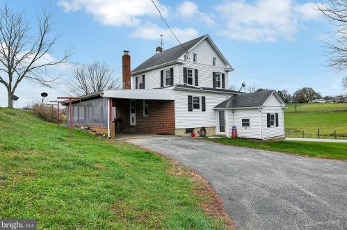 435 Boxwood Rd, Red Lion PA  17356-8347 exterior