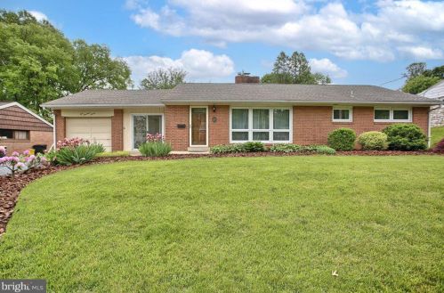 111 Old Ford Dr, Camp Hill, PA 17011-8336