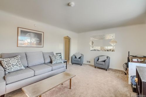 3055 Jasmine St, Denver CO 80222-7017 exterior