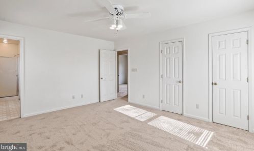 166 Hyde Park Ln, Charles Town WV  25414-4545 exterior