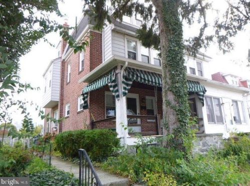 1438 Pine St, Norristown, PA 19401-3211