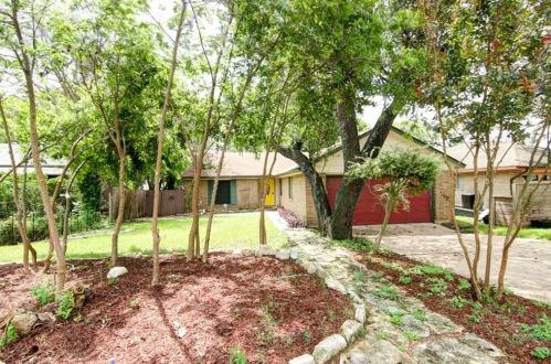 908 Echo Ln, Austin TX  78745-5419 exterior