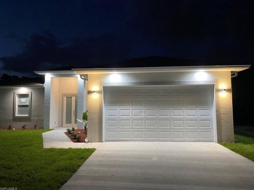 827 Sunrise Blvd, Lehigh Acres FL 33974-9795 exterior