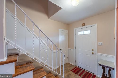 59 Sandown Rd, Norristown, PA 19403-1983
