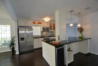 671 Post Oak Ln, Houston TX  77024-4606 exterior