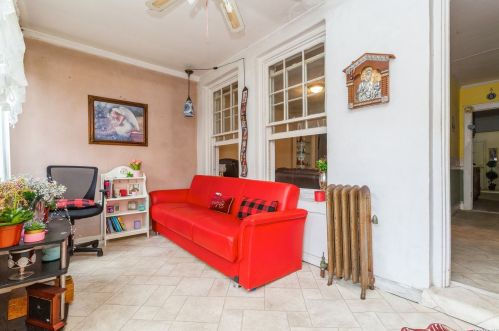 30-33 37th St, Long Island City, NY 11103-1119