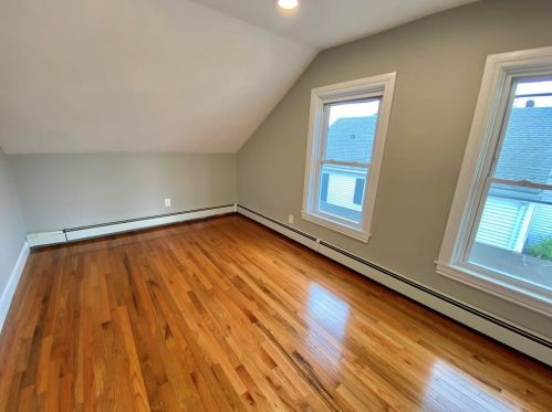 35 Sisson St, Providence RI  02909-4020 exterior