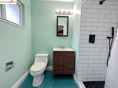 4224 Scenic Ave, West Pittsburg CA  94565-6036 exterior