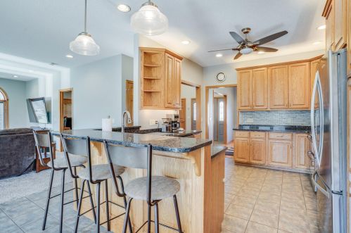 5230 Creekside Pl, La Crosse WI  54601-2296 exterior
