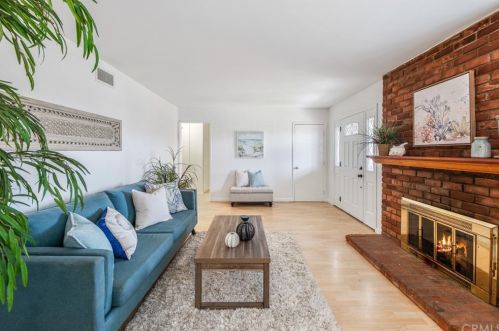 6350 San Rolando Cir, Buena Park CA  90620-3637 exterior