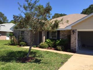 17 Princess Delores Ln, Palm Coast FL  32164-7166 exterior