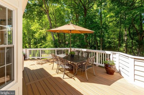 11406 Wild Bramble Way, Herndon VA  20194-1001 exterior