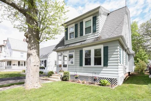 48 Lee Ave, Wallingford CT  06492-3610 exterior