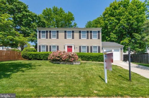 9600 Ashbourn Dr, Springfield VA  22015-1704 exterior