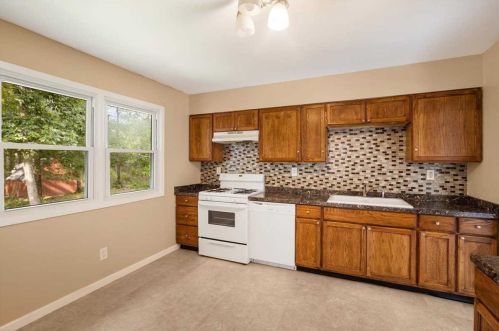 72 Spook Hl Rd, New Hamburg NY  12590-4305 exterior