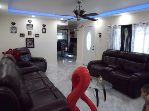 3832 Victoria Dr, West Palm Beach, FL 33406-4924