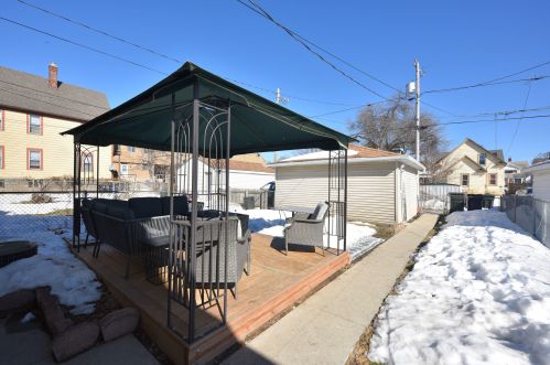 1554 72, Milwaukee WI 53214-4702 exterior