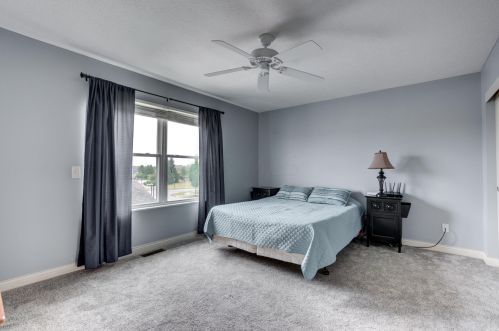 4704 Trumhall Dr, Darbydale OH  43123-8127 exterior