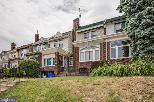 7266 21st St, Philadelphia, PA 19138-2102