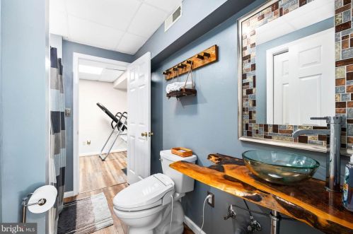 7748 Waterford Dr, Spotsylvania VA  22551-2200 exterior