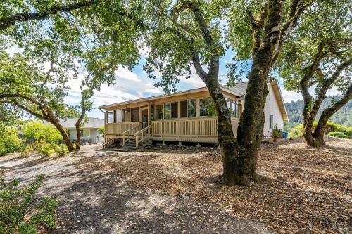 6461 Meadowridge Dr, Santa Rosa, CA 95409-5815