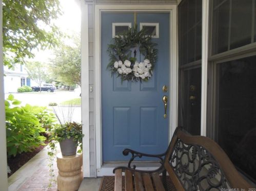 865 High Ridge Rd, Stamford, CT 06905-1606