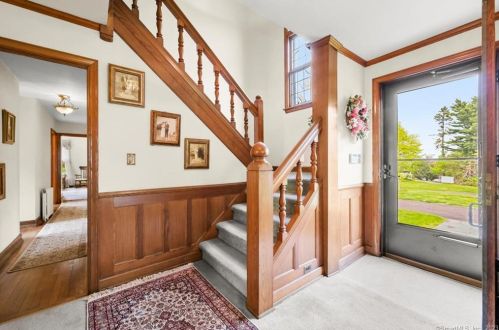 34 Clapboard Ridge Rd, Danbury, CT 06811-4542