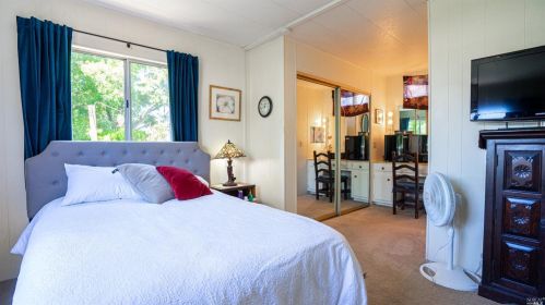 250 Hermosa Cir, Santa Rosa CA  95409-3237 exterior