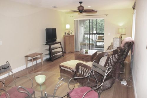 10101 Maddox Ln, Bonita Springs, FL 34135-7609