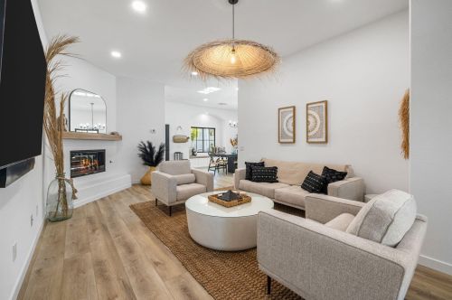 52815 Avenida Alvarado, La Quinta CA  92253-3318 exterior