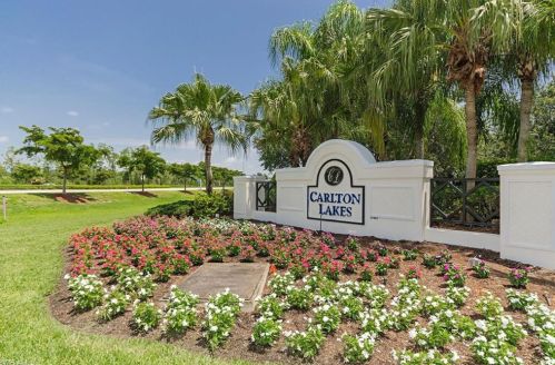 5035 Cedar Springs Dr, Naples FL  34110-2326 exterior
