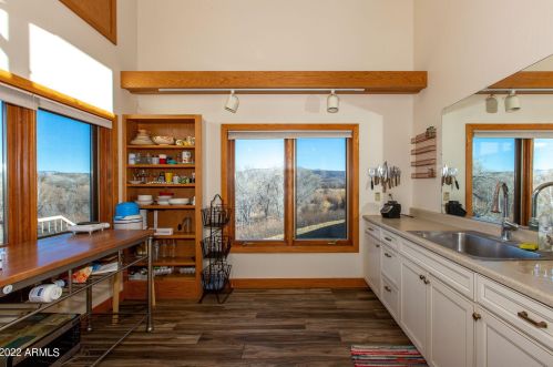 10090 Willow Dr, Cornville AZ  86325-5407 exterior