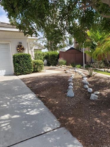 966 Bel Air Dr, Vista, CA 92084-5503