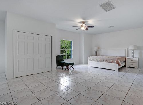 813 Glenn Ave, Lehigh Acres FL 33972-3333 exterior