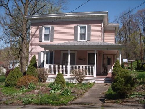 49 Church St, Moravia, NY 13118-9400