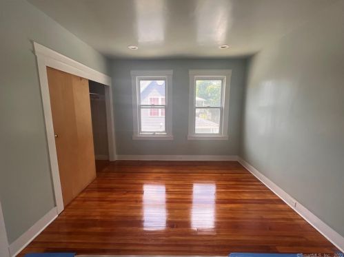 180 Summerfield Ave, Bridgeport CT  06610-2929 exterior