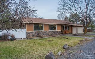 408 27th St, Eagle Crest, OR 97756-5501