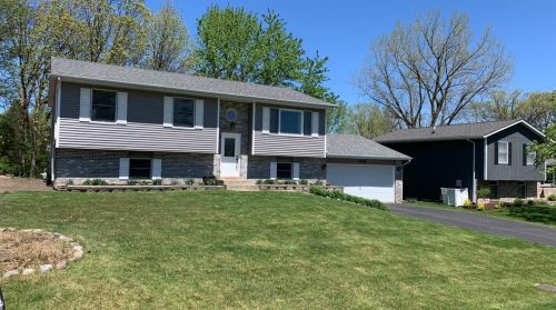 1892 Loganberry Ln, Crown Point IN  46307-9324 exterior