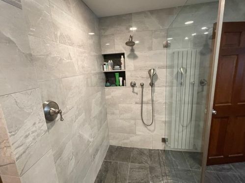 128 Pound Rd, Cumberland RI  02864-2706 exterior