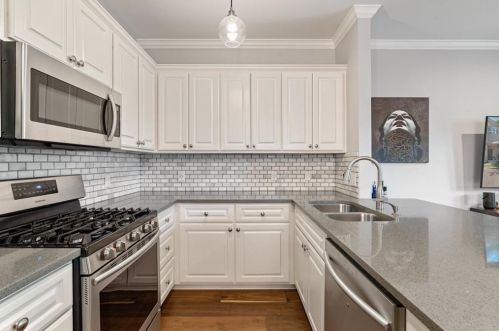 5901 Bolm Rd, Austin, TX 78721-3630