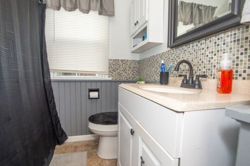 1529 Old Butler Rd, New Castle PA  16101-3133 exterior